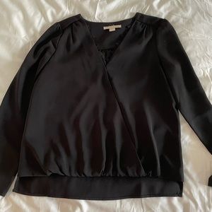 Women’s black work top